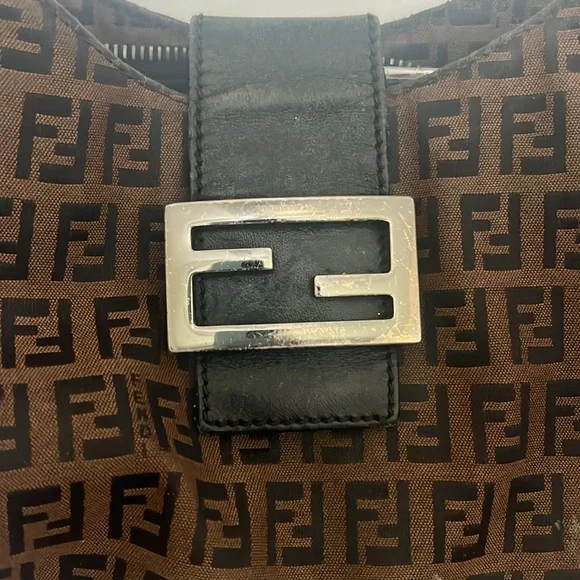 FENDI Brown FF Fabric small shoulder purse - Picture 2 of 6